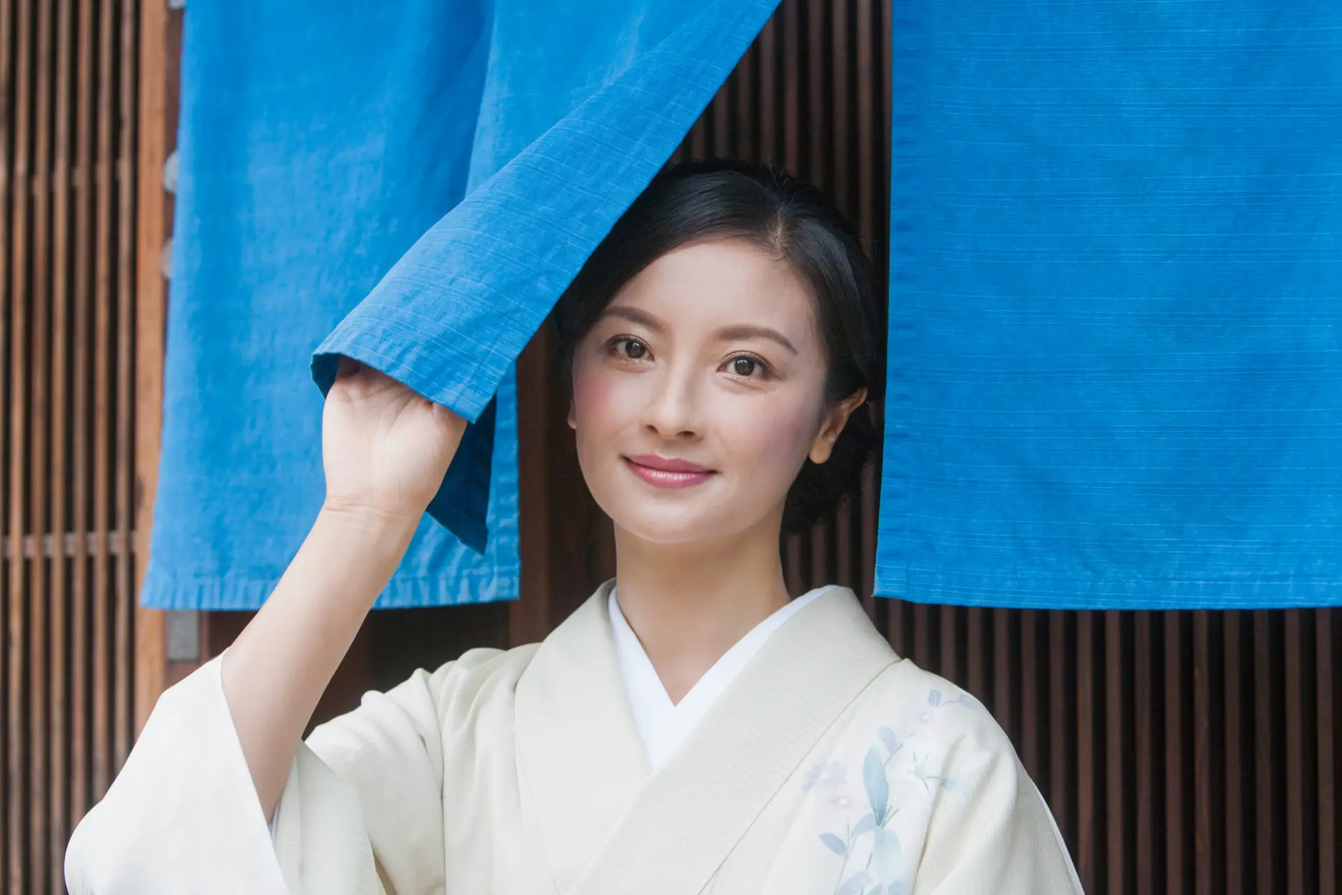 着物姿の女性